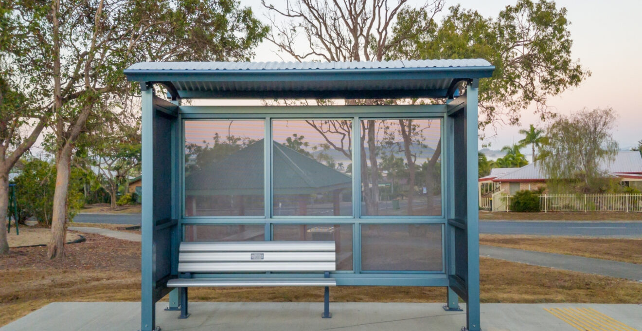 mobilier urbain en bois.jpg